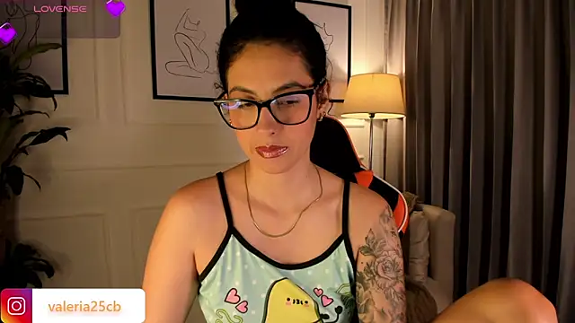 valeriia25  online show from February 28, 2025, 12:42 pm