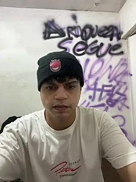 Snapshot of Magosupreme chatting on February 18, 2026, 11:11 pm Magosupreme online show from February 18, 2026, 11:11 pm