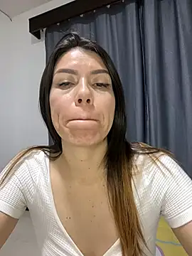 martina contreras online show from February 22, 2025, 11:35 pm