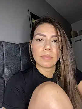 Snapshot of martina_contreras chatting on October 16, 2025, 7:09 am martina contreras online show from October 16, 2025, 7:09 am