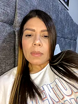 martina contreras online show from January 8, 2026, 12:13 am