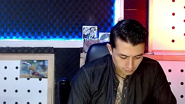Darko0717 online show from December 29, 2024, 3:13 pm