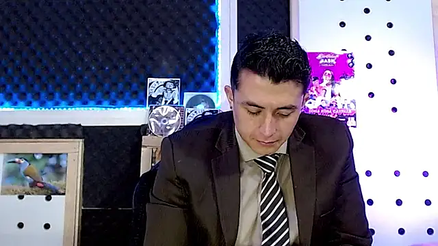 Darko0717 online show from January 14, 2025, 5:56 pm