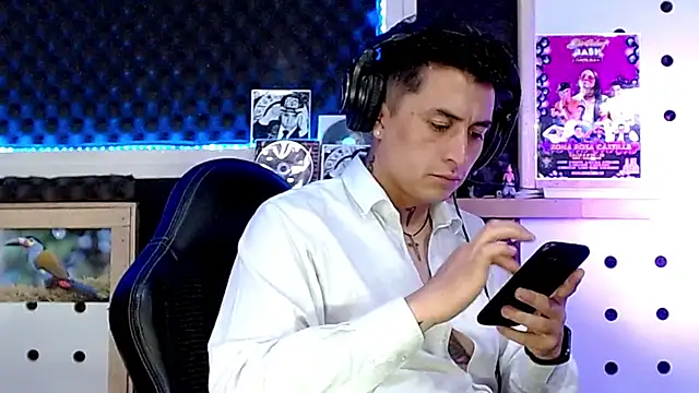 Darko0717 online show from January 18, 2025, 12:57 am