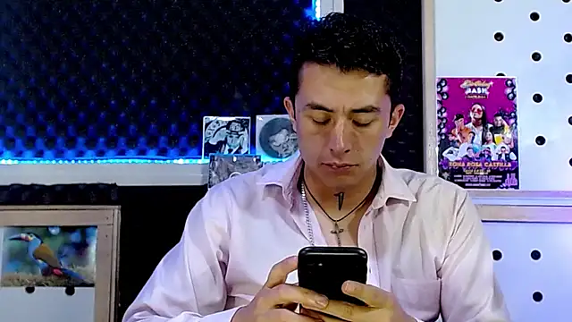 Darko0717 online show from February 3, 2025, 9:07 pm
