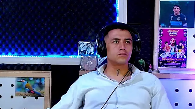 Darko0717 online show from February 7, 2025, 9:37 pm