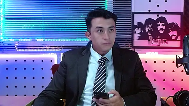 Snapshot of Darko0717 chatting on June 17, 2026, 1:34 pm Darko0717 online show from June 17, 2026, 1:34 pm