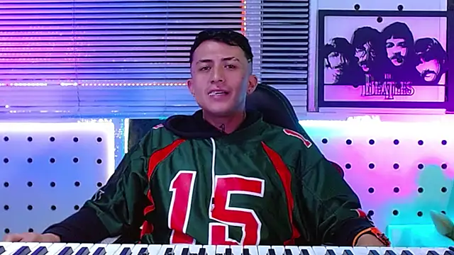 Darko0717 online show from July 7, 2026, 11:53 pm