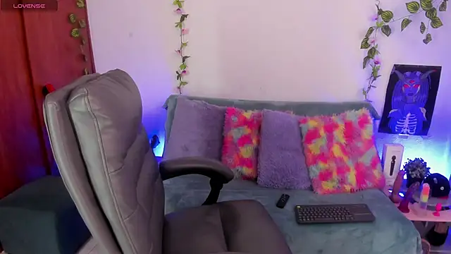 Snapshot of Cata_green chatting on September 30, 2025, 8:14 pm Cata green online show from September 30, 2025, 8:14 pm