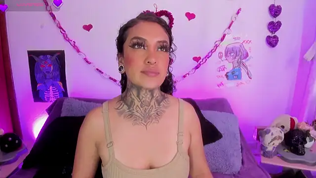 Cata green online show from February 13, 2026, 7:43 pm