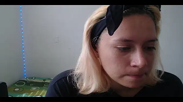 MommyMiaWs online show from February 3, 2025, 3:49 pm