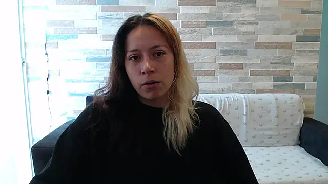 MommyMiaWs online show from October 8, 2025, 1:31 pm