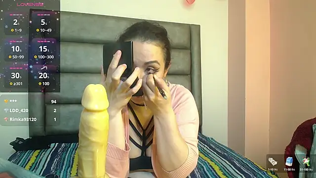 samanthaanderson  online show from January 10, 2025, 2:46 am