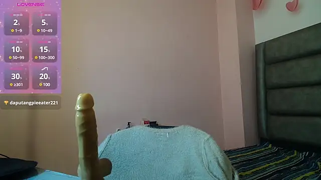 samanthaanderson  online show from February 15, 2025, 2:58 am