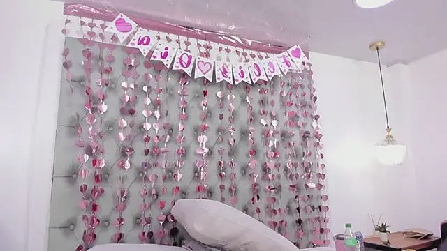 anette cooper online show from February 13, 2026, 3:24 am