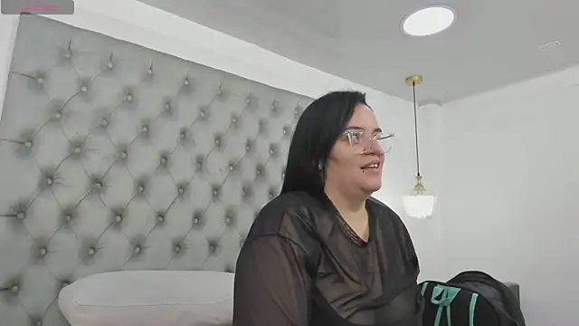 anette cooper online show from May 4, 2026, 4:30 am