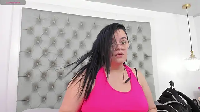 anette cooper online show from June 12, 2026, 3:16 am