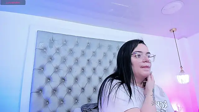 anette cooper online show from June 30, 2026, 3:29 am