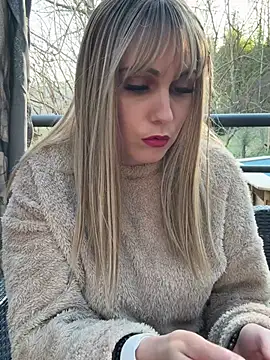 Leanymphoo online show from March 4, 2025, 3:26 pm