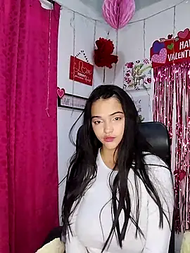 monica little23 online show from February 16, 2026, 9:33 pm