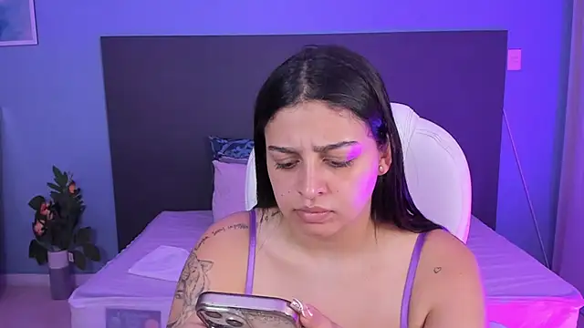 Snapshot of kylie_reyes chatting on January 7, 2025, 8:42 pm kylie reyes online show from January 7, 2025, 8:42 pm