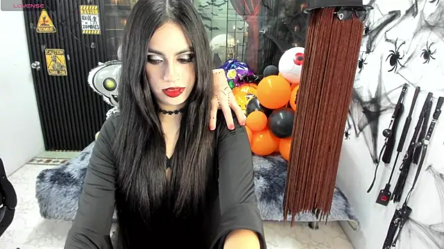 Snapshot of criss_21_ chatting on October 27, 2025, 8:24 pm criss 21  online show from October 27, 2025, 8:24 pm