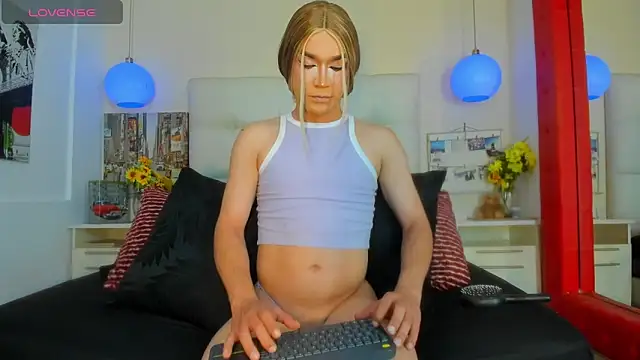 cinthya walker1 online show from April 24, 2026, 2:19 pm