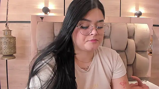 im mou  online show from December 19, 2025, 1:07 pm