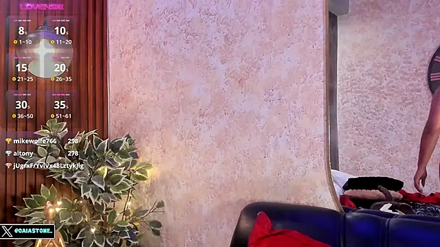 Snapshot of Gaia_Stone chatting on December 30, 2024, 7:11 pm Gaia Stone online show from December 30, 2024, 7:11 pm