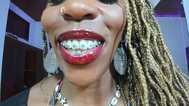 Snapshot of TAYLORR778 chatting on October 4, 2025, 4:27 pm TAYLORR778 online show from October 4, 2025, 4:27 pm