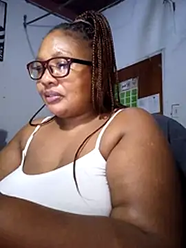 YELLOW BONE online show from April 28, 2026, 8:36 pm