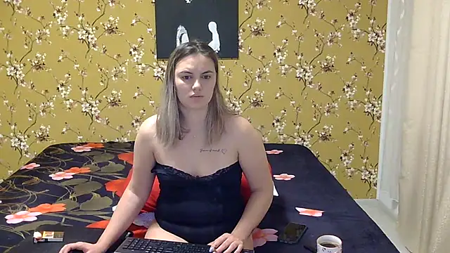 Karlabby online show from December 16, 2024, 5:27 am