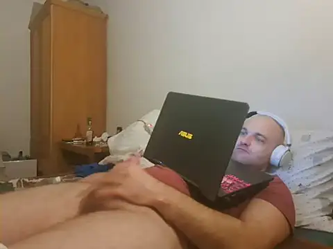 dilosan12345 online show from February 7, 2025, 8:31 pm