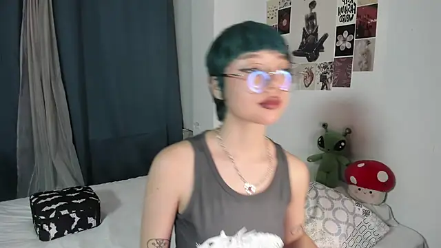 Snapshot of acid_candy_ chatting on October 22, 2025, 12:00 am acid candy online show from October 22, 2025, 12:00 am