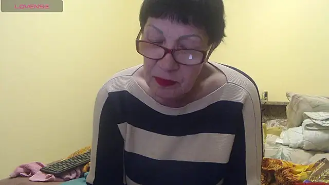 Sandra Carina online show from April 7, 2026, 6:41 pm