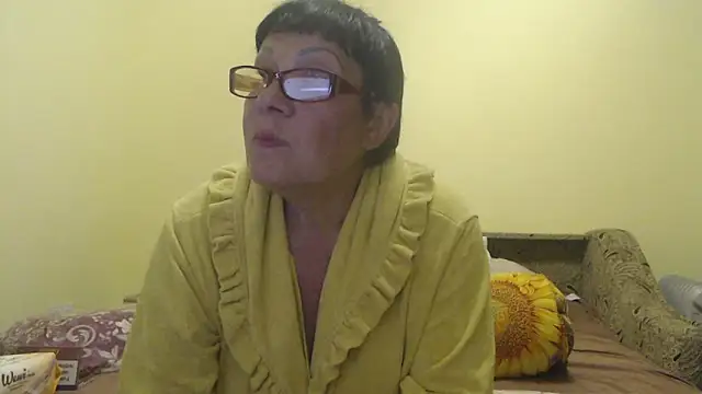 Sandra Carina online show from June 4, 2026, 9:32 pm
