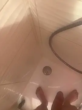 Alainsolo online show from March 5, 2026, 11:39 am