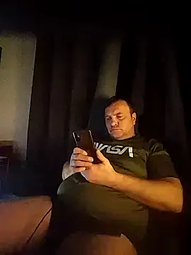 Snapshot of Bury0117 chatting on December 16, 2025, 11:43 pm Bury0117 online show from December 16, 2025, 11:43 pm