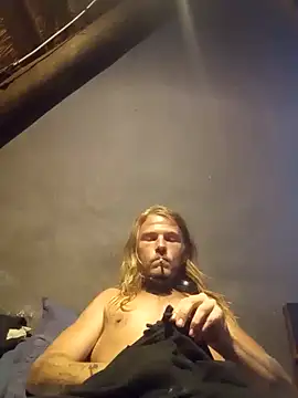 Snapshot of Salted_Playday chatting on January 10, 2025, 4:01 am Salted Playday online show from January 10, 2025, 4:01 am