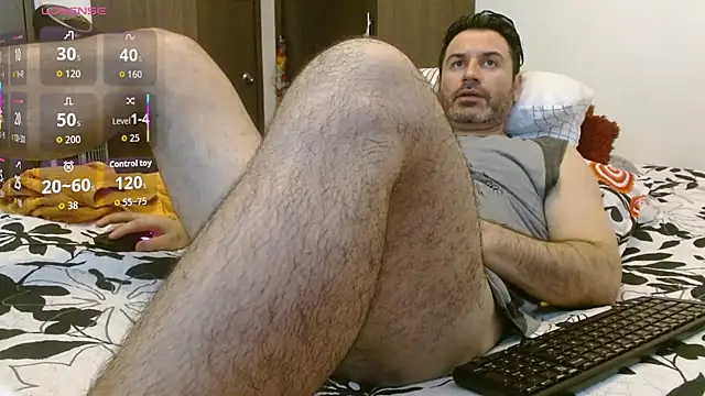 rodrher81 online show from October 9, 2025, 3:21 pm