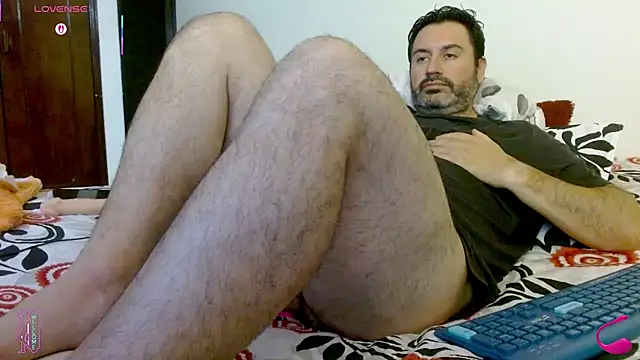 rodrher81 online show from June 16, 2026, 12:24 am