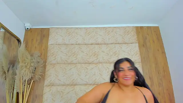 antonellarusso 1 online show from February 26, 2025, 12:36 pm