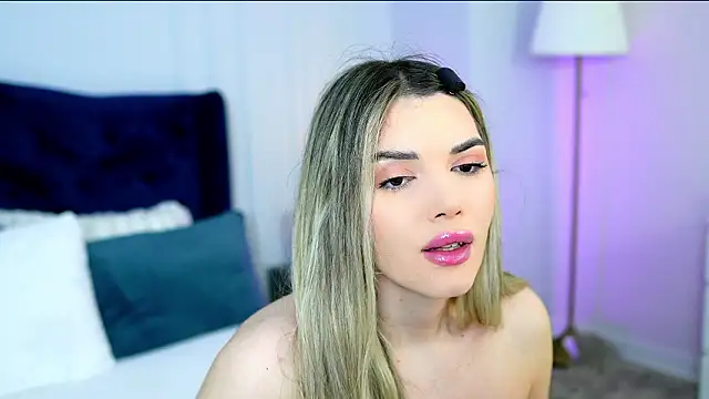 Snapshot of SophieAnn chatting on March 20, 2026, 4:50 am SophieAnn online show from March 20, 2026, 4:50 am