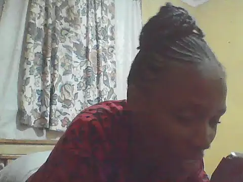 Smillie prety online show from June 10, 2026, 7:02 pm