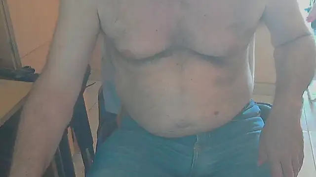 Snapshot of angelgarcia269 chatting on February 13, 2025, 3:14 pm angelgarcia269 online show from February 13, 2025, 3:14 pm