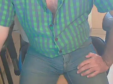 Snapshot of angelgarcia269 chatting on March 3, 2025, 2:48 pm angelgarcia269 online show from March 3, 2025, 2:48 pm