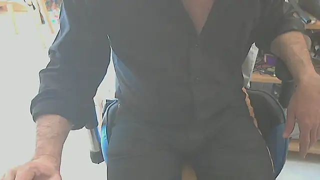 Snapshot of angelgarcia269 chatting on September 10, 2025, 12:49 pm angelgarcia269 online show from September 10, 2025, 12:49 pm