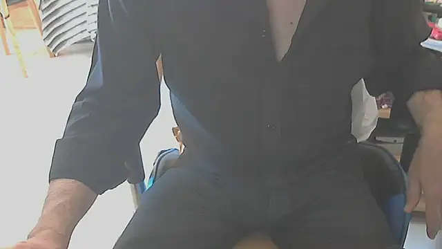 Snapshot of angelgarcia269 chatting on October 9, 2025, 11:52 am angelgarcia269 online show from October 9, 2025, 11:52 am