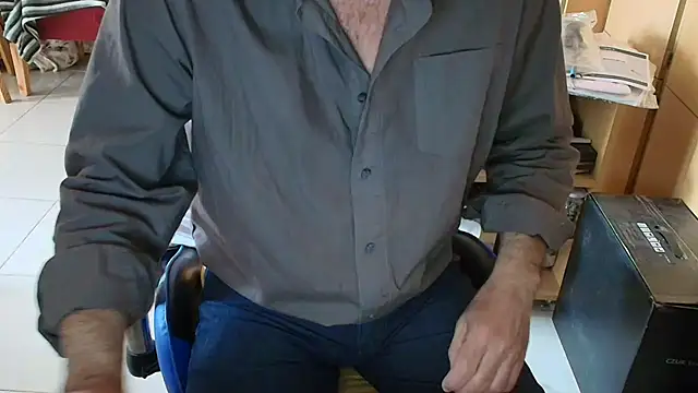 angelgarcia269 online show from November 8, 2025, 11:10 am