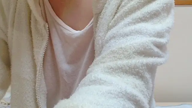 Snapshot of liliyRiSAcha-n chatting on October 6, 2025, 5:49 am liliyRiSAcha-n online show from October 6, 2025, 5:49 am